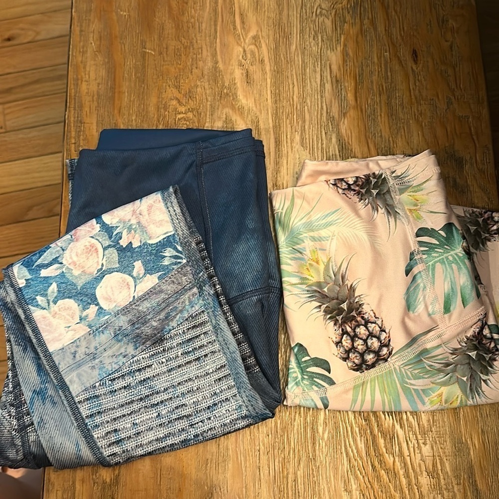 2 pair yoga pants. Be Wild Her. Sustainable Clothing brands